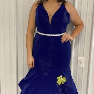 Elegant Blue Evening Dress